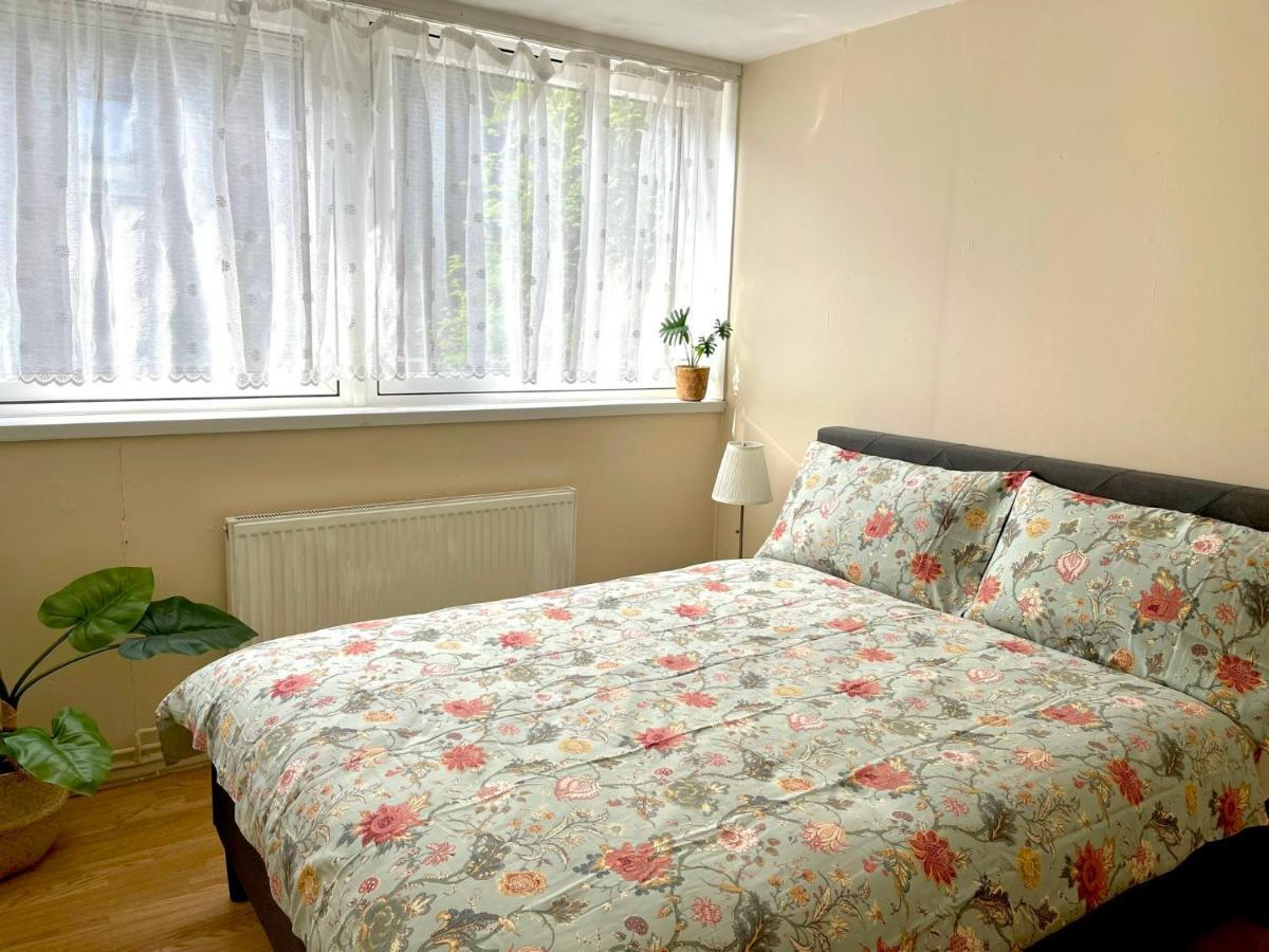 3Br Central London Close Station 外观 照片